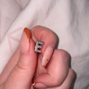 Charm Pandora Letter E